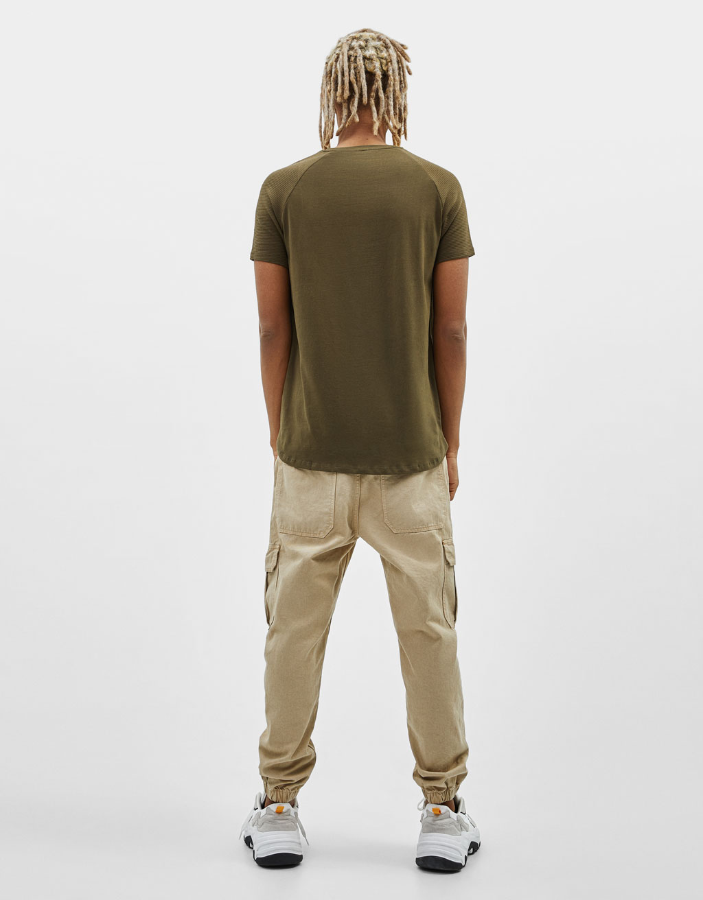 Raglan sleeve T-shirt 3 Raglan sleeve T-shirt